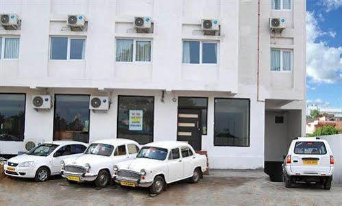 فندق فيناياجا من بوبيس، كومباكونام المظهر الخارجي الصورة
